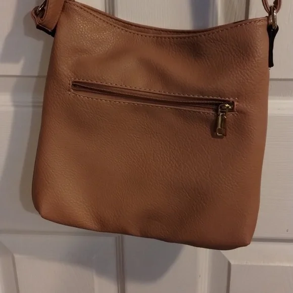 Purses - Picture 6 of 8